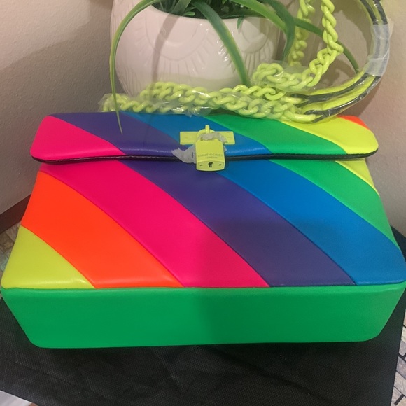 Kurt Geiger London Large Brixton Lock Leather Convertible Bag - Picture 16 of 16